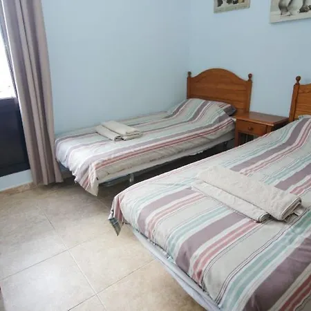 In Playa Blanca Sleeps 10 Includes Swimming Pool Air Con And Wifi Playa Blanca (Lanzarote)